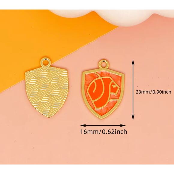 Harry Potter Hogwarts Gryffindor Enamel Necklace Pendant 113-2 - Picture 2 of 4